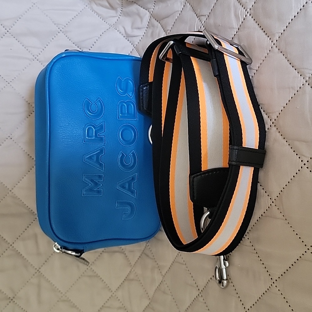 Marc jacobs sling bag